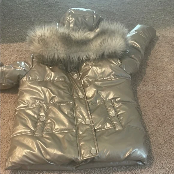 Kids Silver Puffer Jacket with Faux Fur Hood - Picture 8 of 8